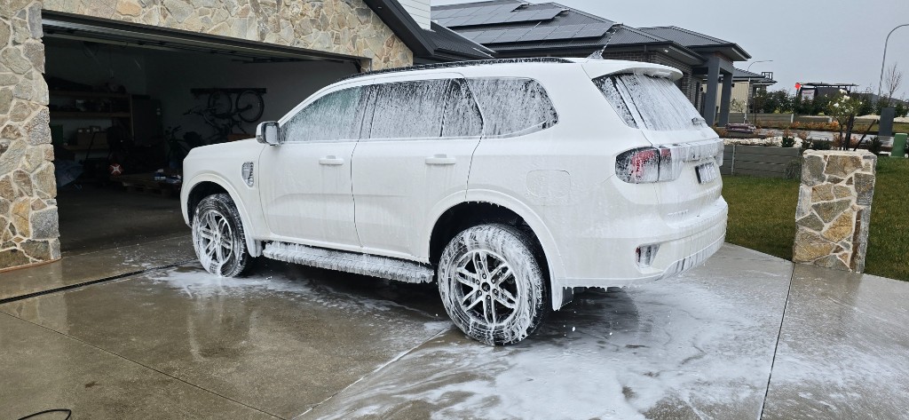 Snow foam exterior wash on Ford Everest